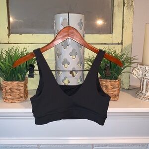 Zella Black Ribbed Scoop Neck Sports Bra Crop Tank Size Small